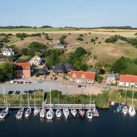 Apartment Ferienapartment 2 Heimathafen Seedorf (Rugen)